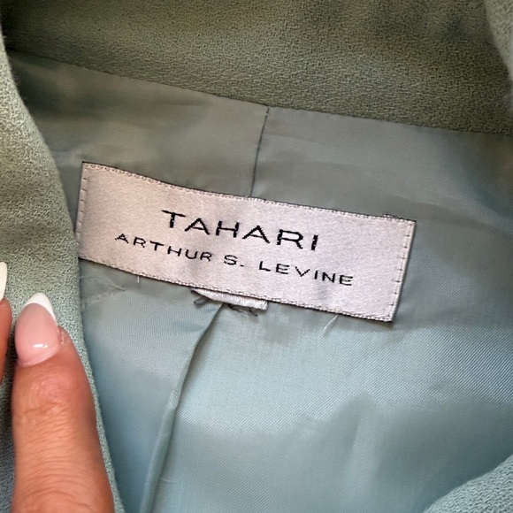 Tahari jacket - Picture 2 of 2